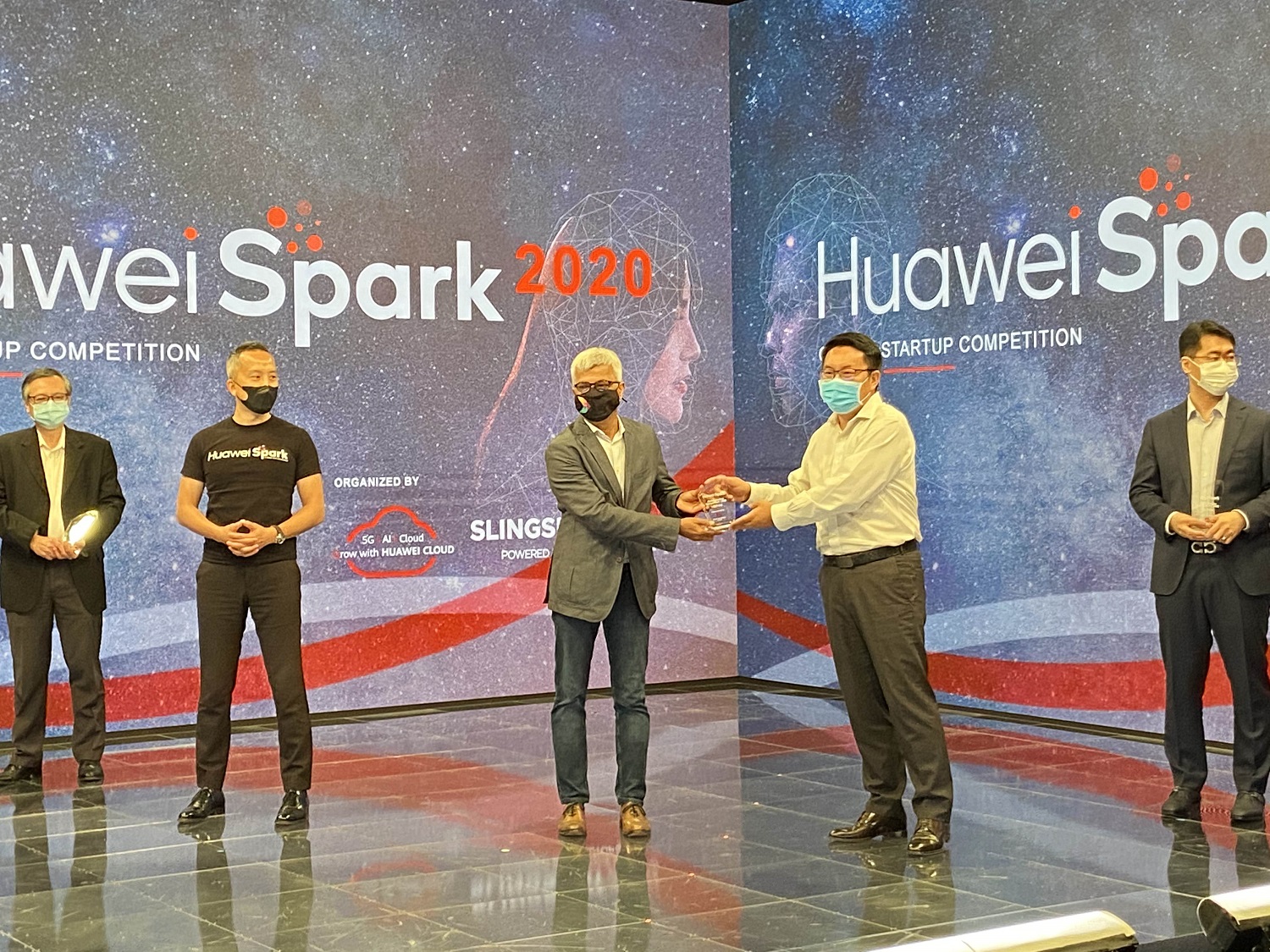 Crayon’s flagship platform maya.ai wins Huawei Spark – Global Startup Competition